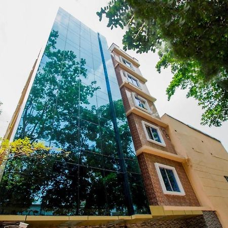Hotel Gulshan Lake View Dakka Kültér fotó