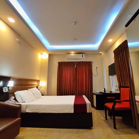 Hotel Gulshan Lake View Dakka Kültér fotó
